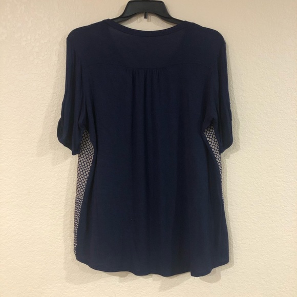 Abstract blouse✨ - Picture 2 of 2